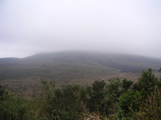 数分後　山頂部は霧に覆われてしまいました