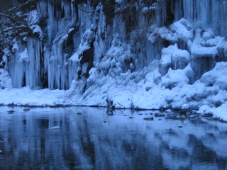 雪と氷と水が紡いだ芸術作品