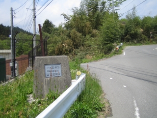 一ノ瀬林道　県道33号からの入口