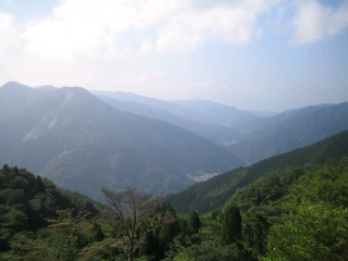 五木村方面の山々を望む
