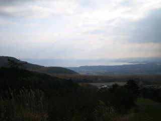 磐梯山ゴールドラインより猪苗代湖を眺望