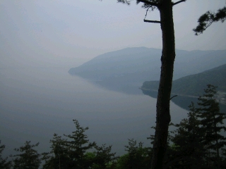 つづら尾展望台より琵琶湖を眺望