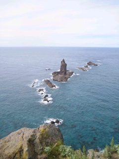 神威岬　神威岩と積丹ブルーの絶景です