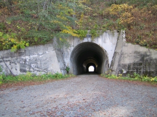 長野・新潟県境のトンネル