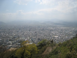 久松山頂から鳥取市街を一望